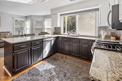 11 Bayberry Court Barnegat NJ 08005