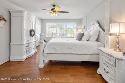 11 Bayberry Court Barnegat NJ 08005