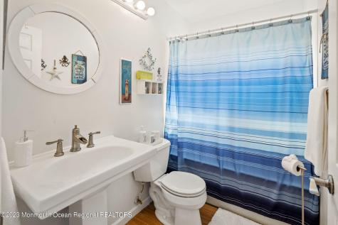 11 Bayberry Court Barnegat NJ 08005