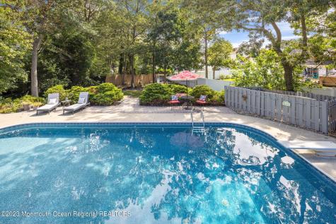 11 Bayberry Court Barnegat NJ 08005