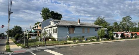 225 Carr Avenue Keansburg NJ 07734