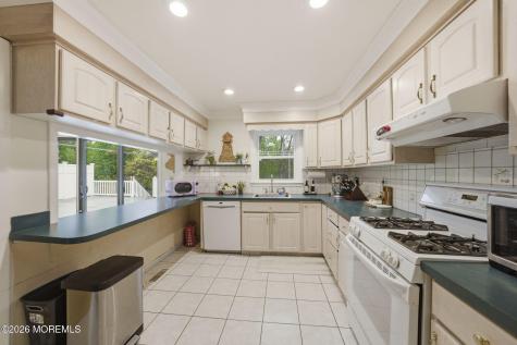 58 Duchess Court Freehold NJ 07728