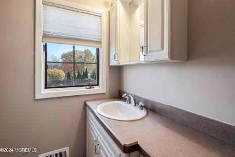 22 Princeton Avenue Colonia NJ 07067