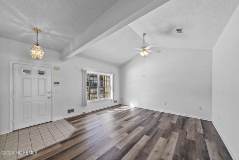 34 Molly Lane Brick NJ 08723