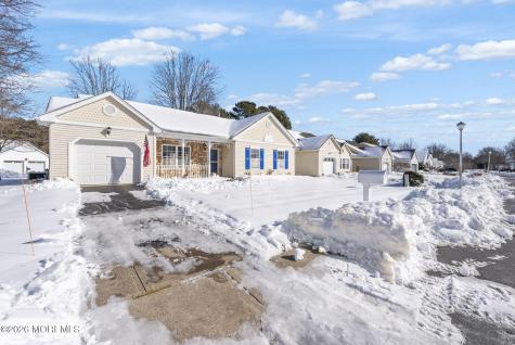 34 Molly Lane Brick NJ 08723
