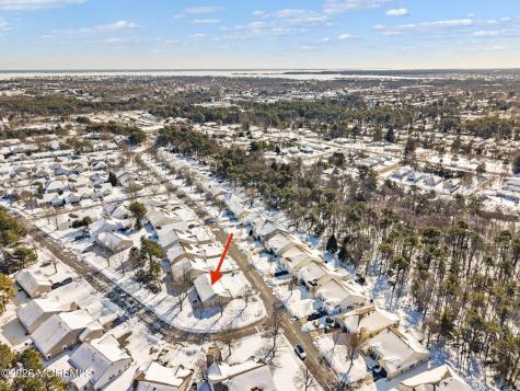 34 Molly Lane Brick NJ 08723