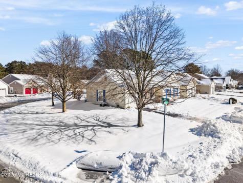 34 Molly Lane Brick NJ 08723