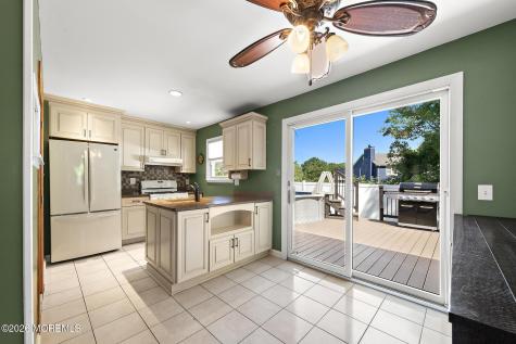 25 Carlow Way Hazlet NJ 07730