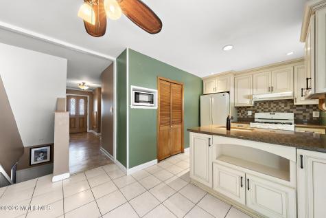 25 Carlow Way Hazlet NJ 07730