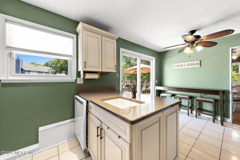 25 Carlow Way Hazlet NJ 07730