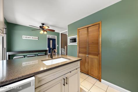 25 Carlow Way Hazlet NJ 07730