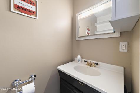 25 Carlow Way Hazlet NJ 07730