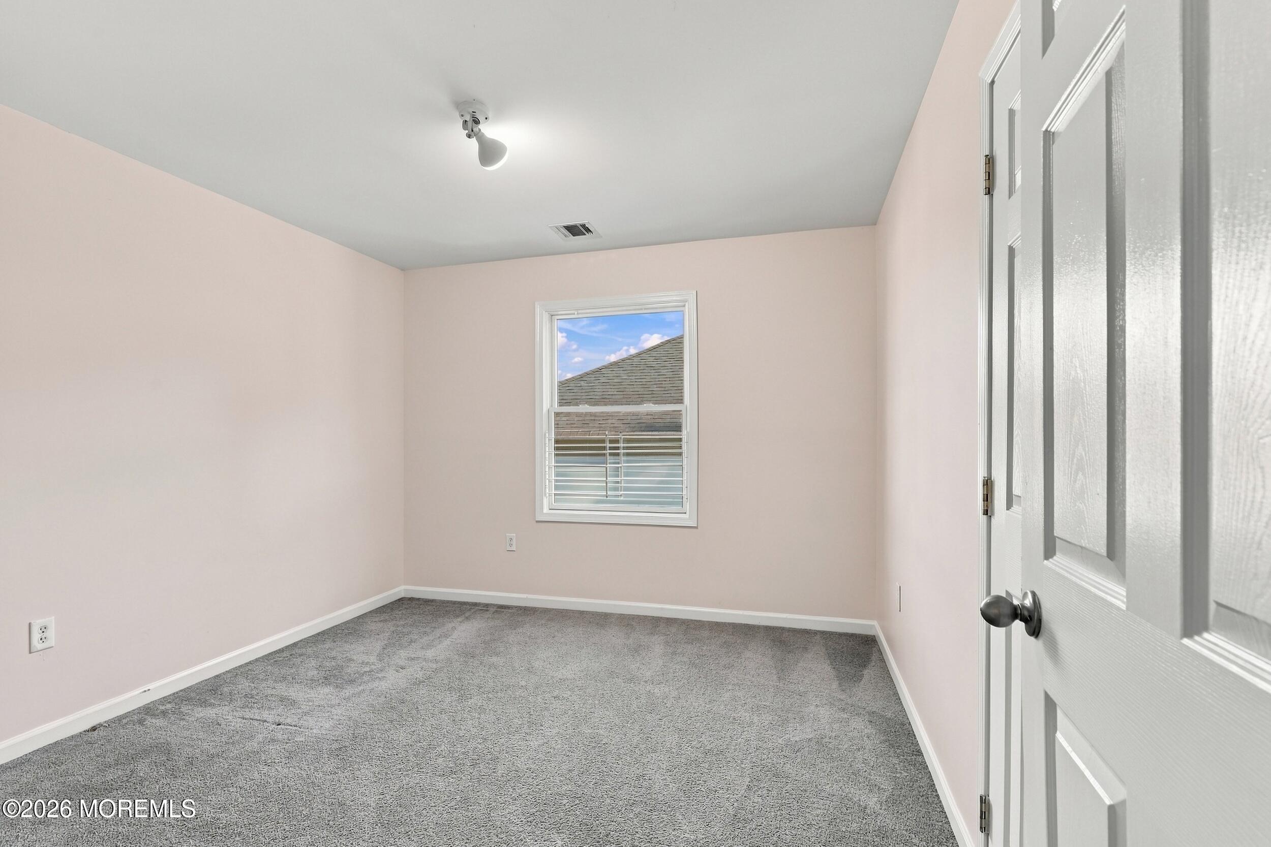7 Grassmere Street Lakewood NJ 08701