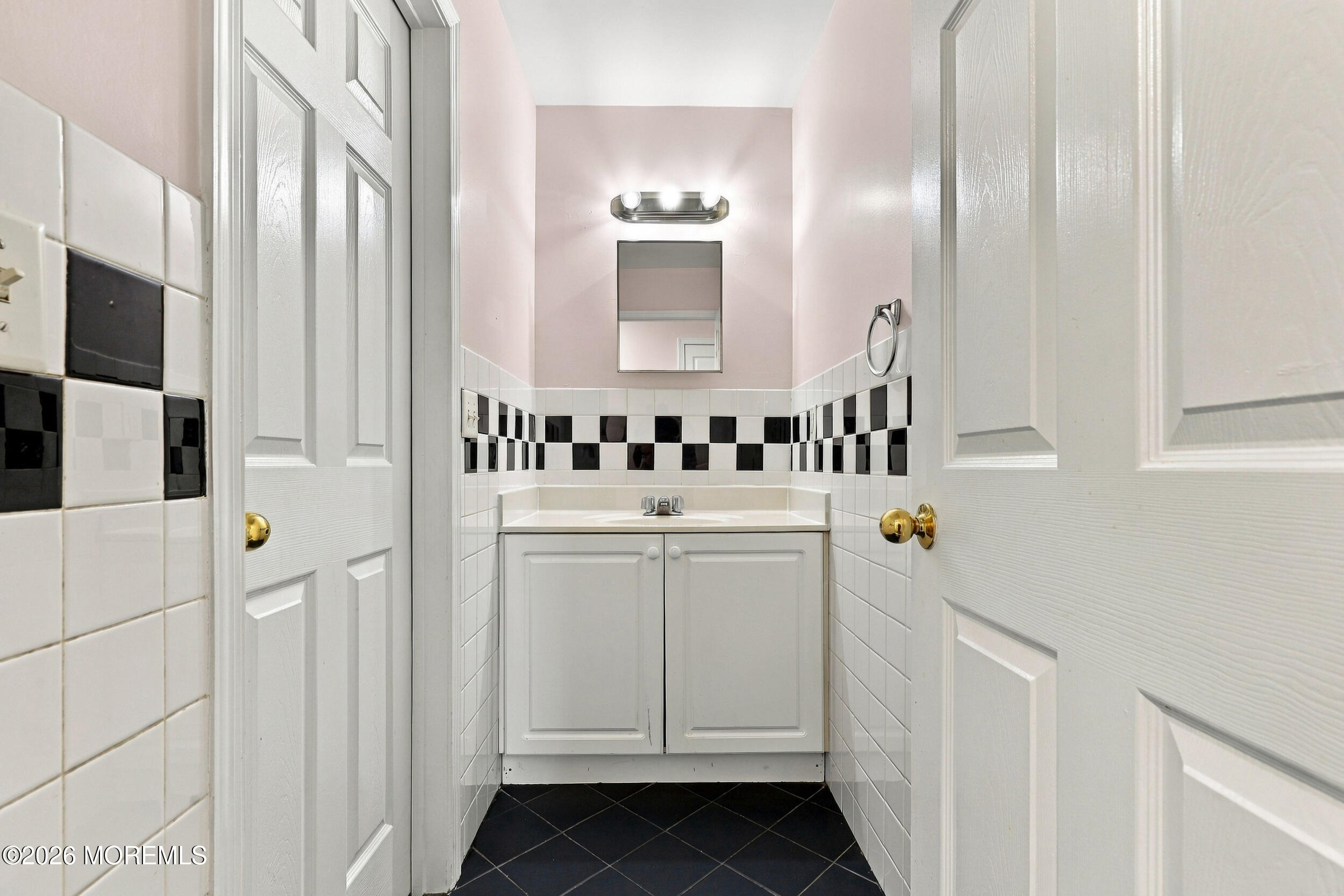 7 Grassmere Street Lakewood NJ 08701