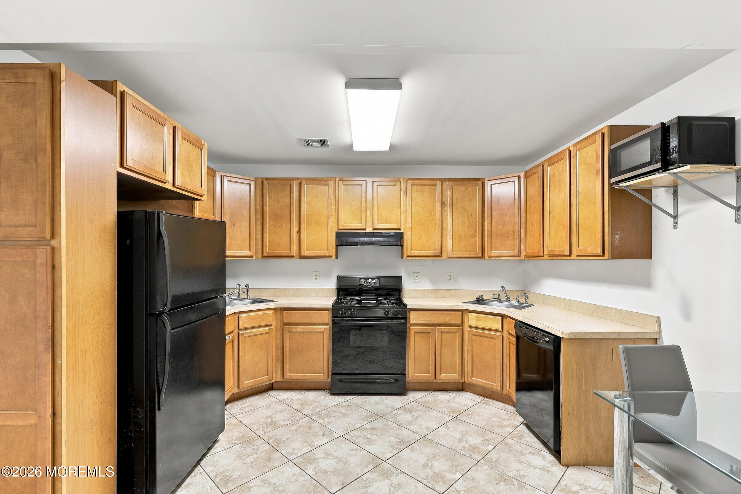 7 Grassmere Street Lakewood NJ 08701