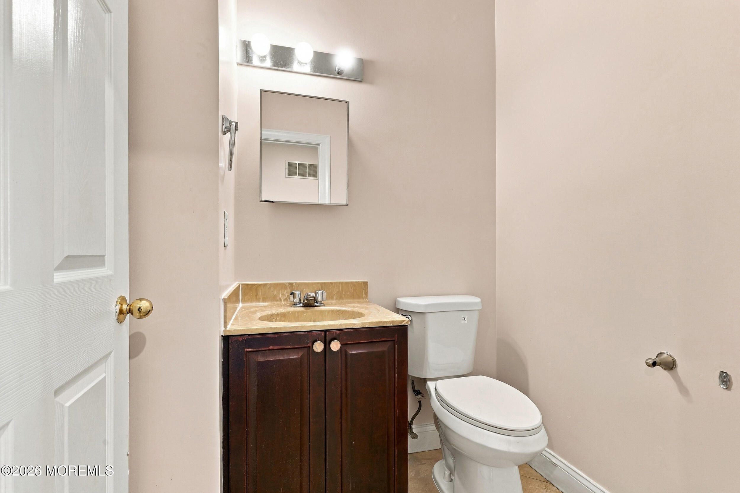 7 Grassmere Street Lakewood NJ 08701