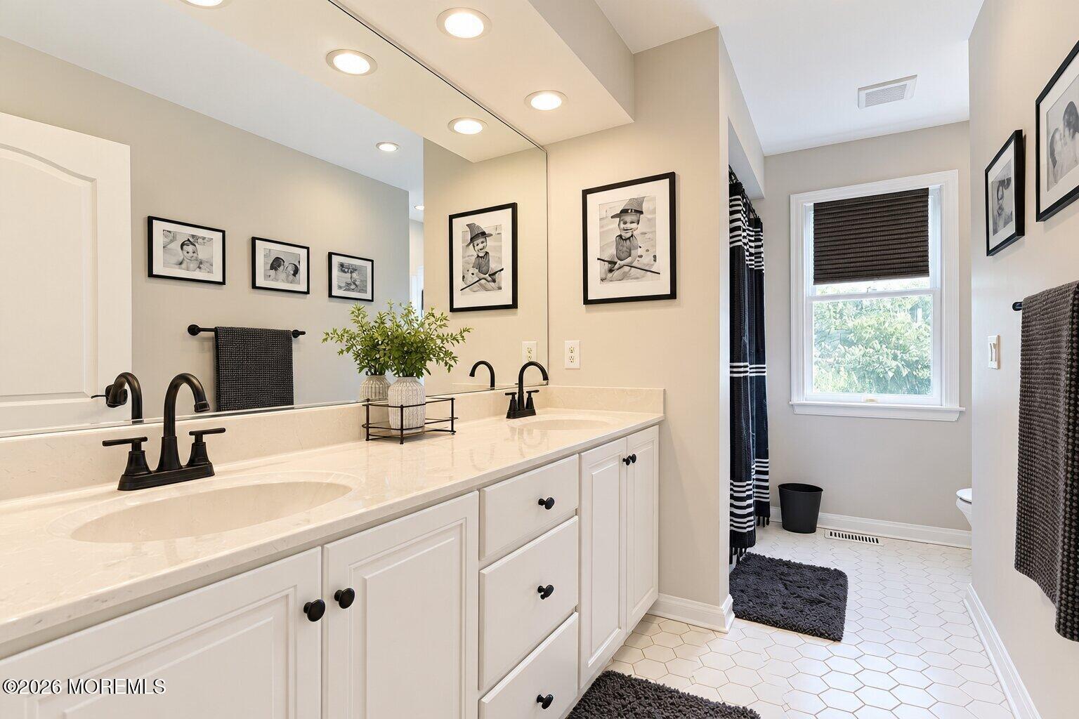 4 Lightfoot Drive Manalapan NJ 07726