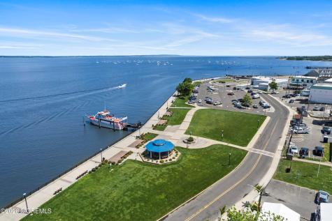 132 Broadway Keyport NJ 07735