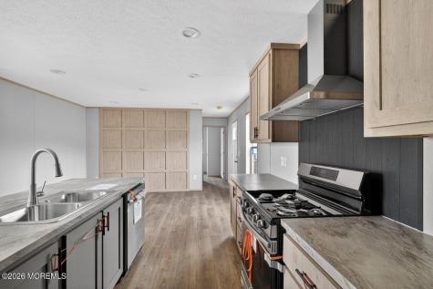 228 Maple Street Robbinsville NJ 08691