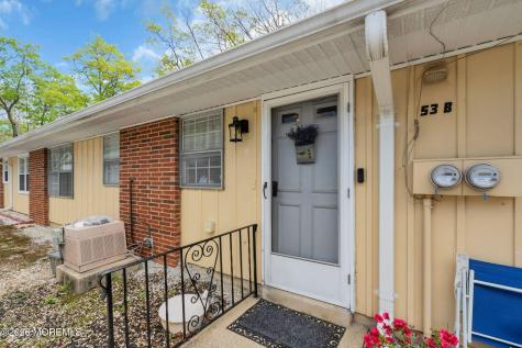 53 Cambridge Court Lakewood NJ 08701