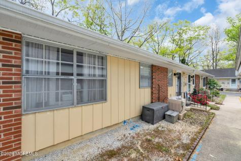 53 Cambridge Court Lakewood NJ 08701