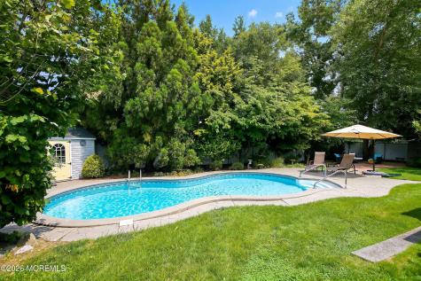 8 Carrie Drive Howell NJ 07731