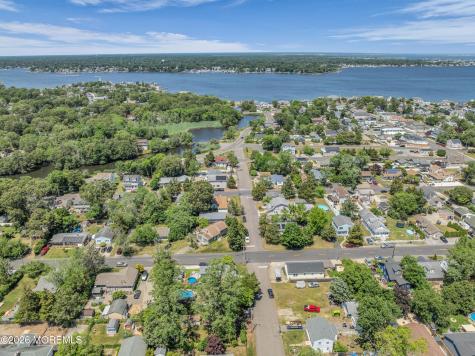 700 Navesink Avenue Ocean Gate NJ 08740