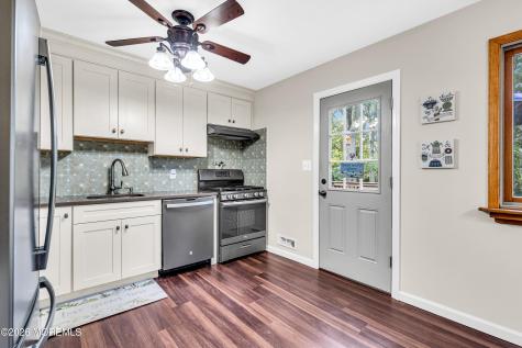 52 Darien Road Howell NJ 07731