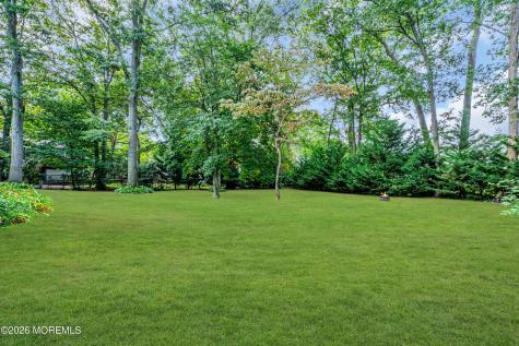 52 Darien Road Howell NJ 07731