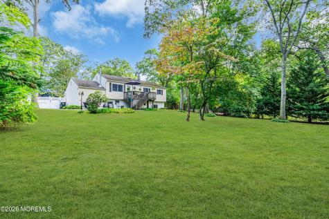 52 Darien Road Howell NJ 07731