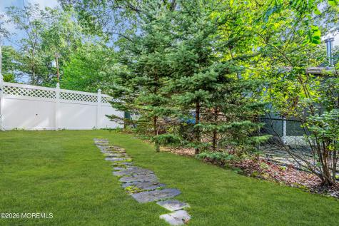 52 Darien Road Howell NJ 07731
