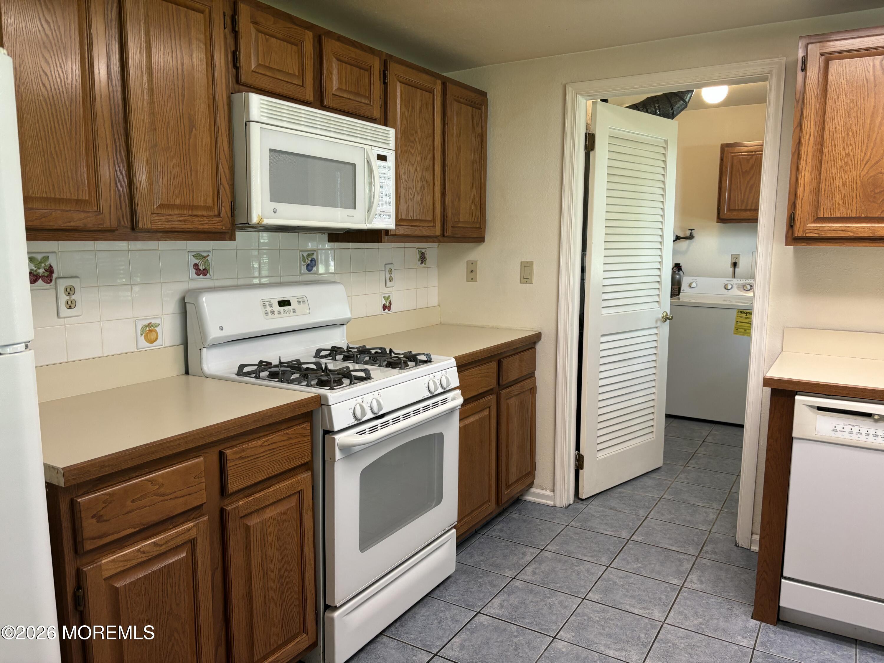 878 Winchester Court Manchester NJ 08759