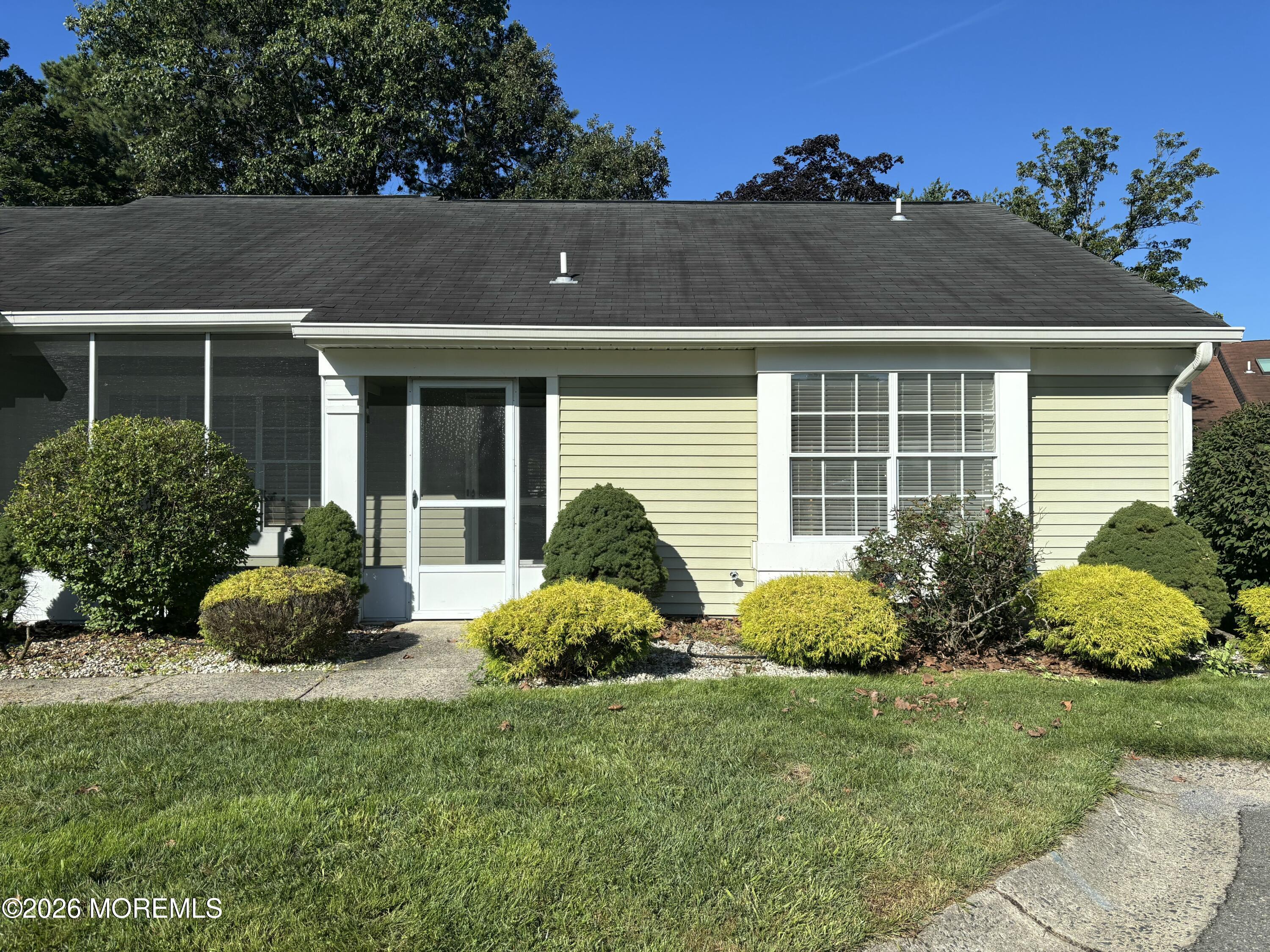 878 Winchester Court Manchester NJ 08759