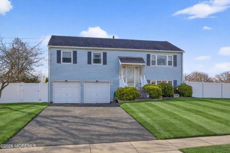 1029 Lucy Lane Toms River NJ 08753