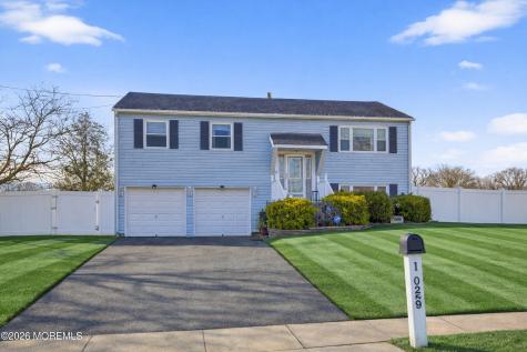 1029 Lucy Lane Toms River NJ 08753