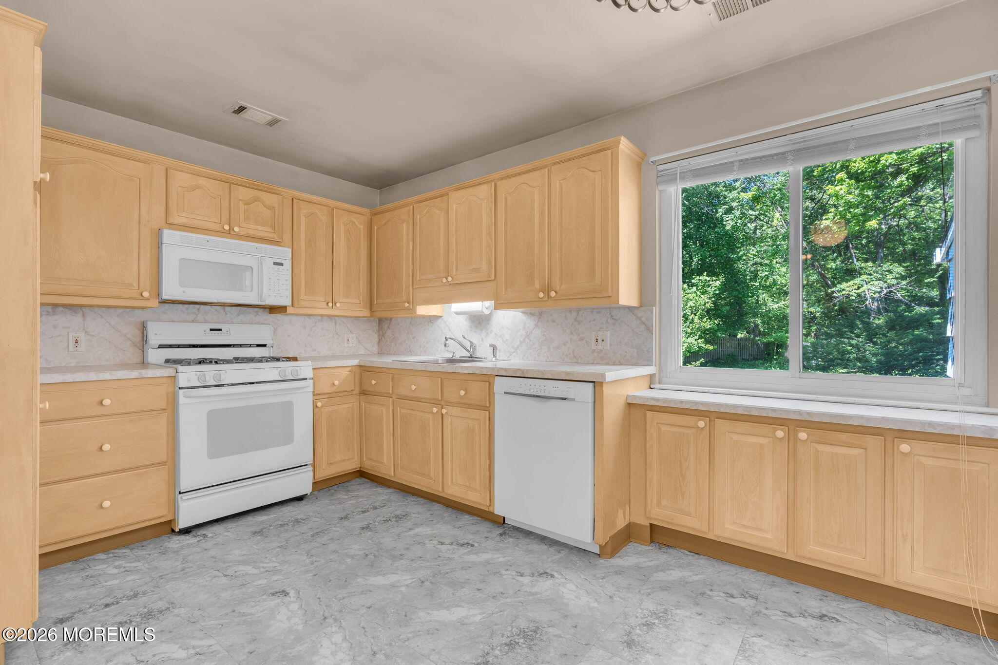 30 Richard Terrace Red Bank NJ 07701