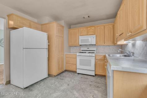 30 Richard Terrace Red Bank NJ 07701