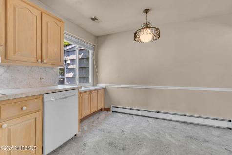 30 Richard Terrace Red Bank NJ 07701
