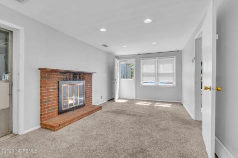 30 Richard Terrace Red Bank NJ 07701