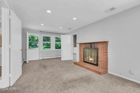 30 Richard Terrace Red Bank NJ 07701