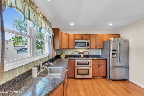 6 Virginia Avenue Hazlet NJ 07730
