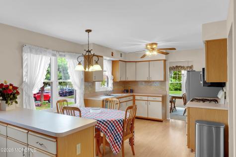 28 Nicole Court Lakewood NJ 08701