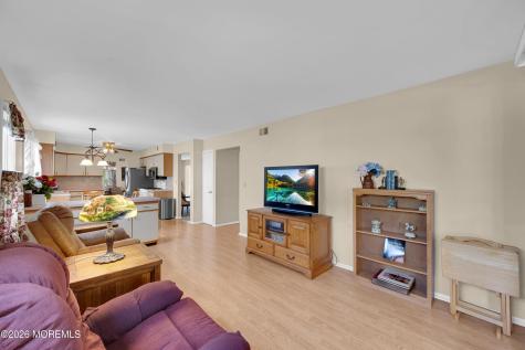 28 Nicole Court Lakewood NJ 08701