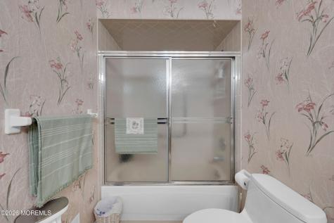 28 Nicole Court Lakewood NJ 08701