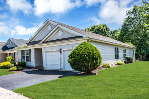 11 Carlisle Drive Jackson NJ 08527