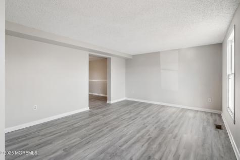 6 Surf Court Barnegat NJ 08005
