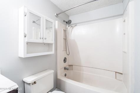 6 Surf Court Barnegat NJ 08005