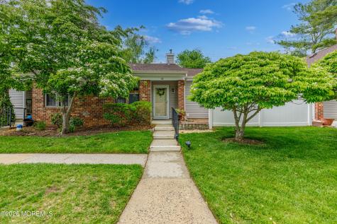 62 Wycoff Way E East Brunswick NJ 08816
