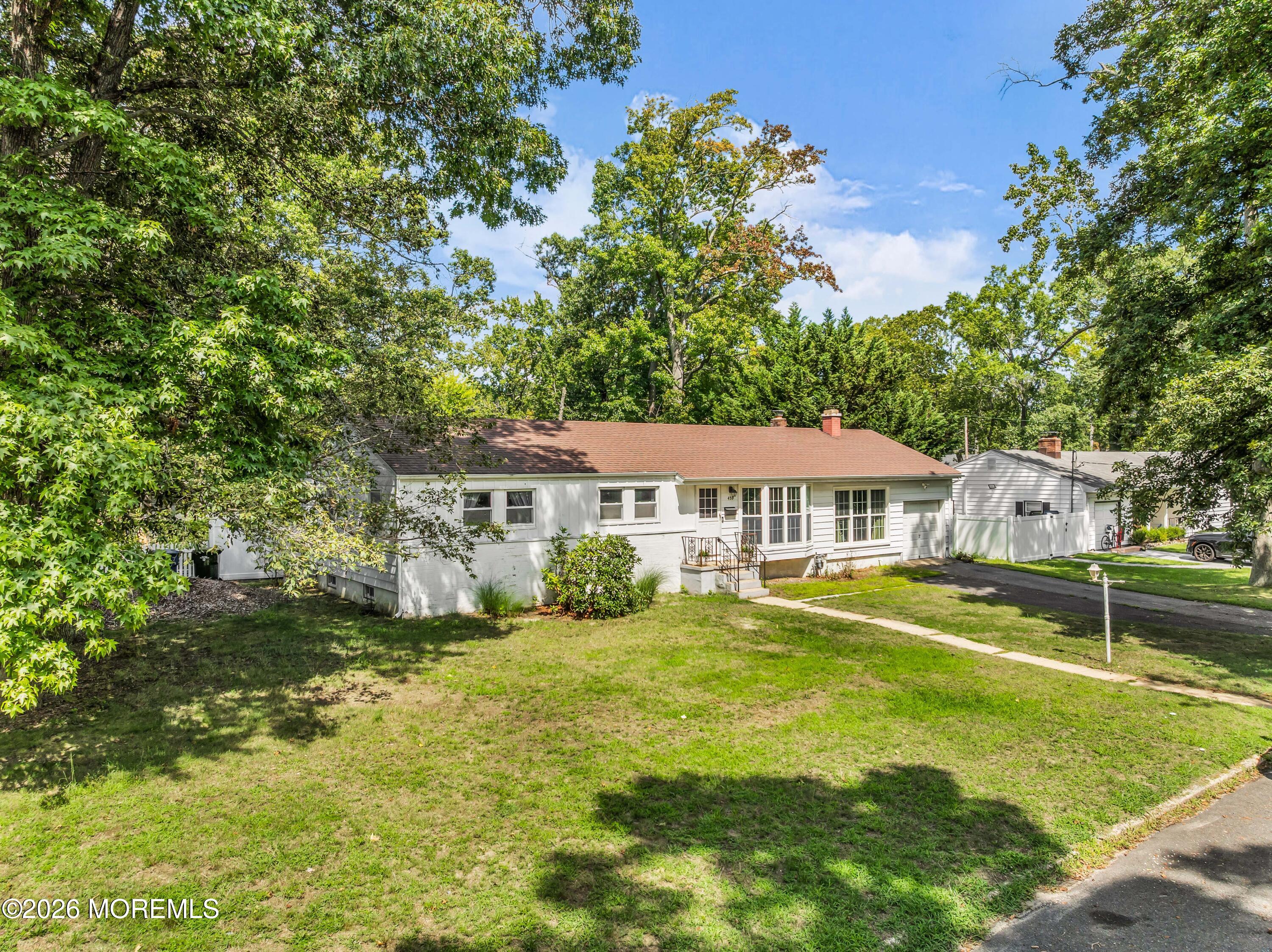 Oakhurst NJ, 459 Redmond Avenue