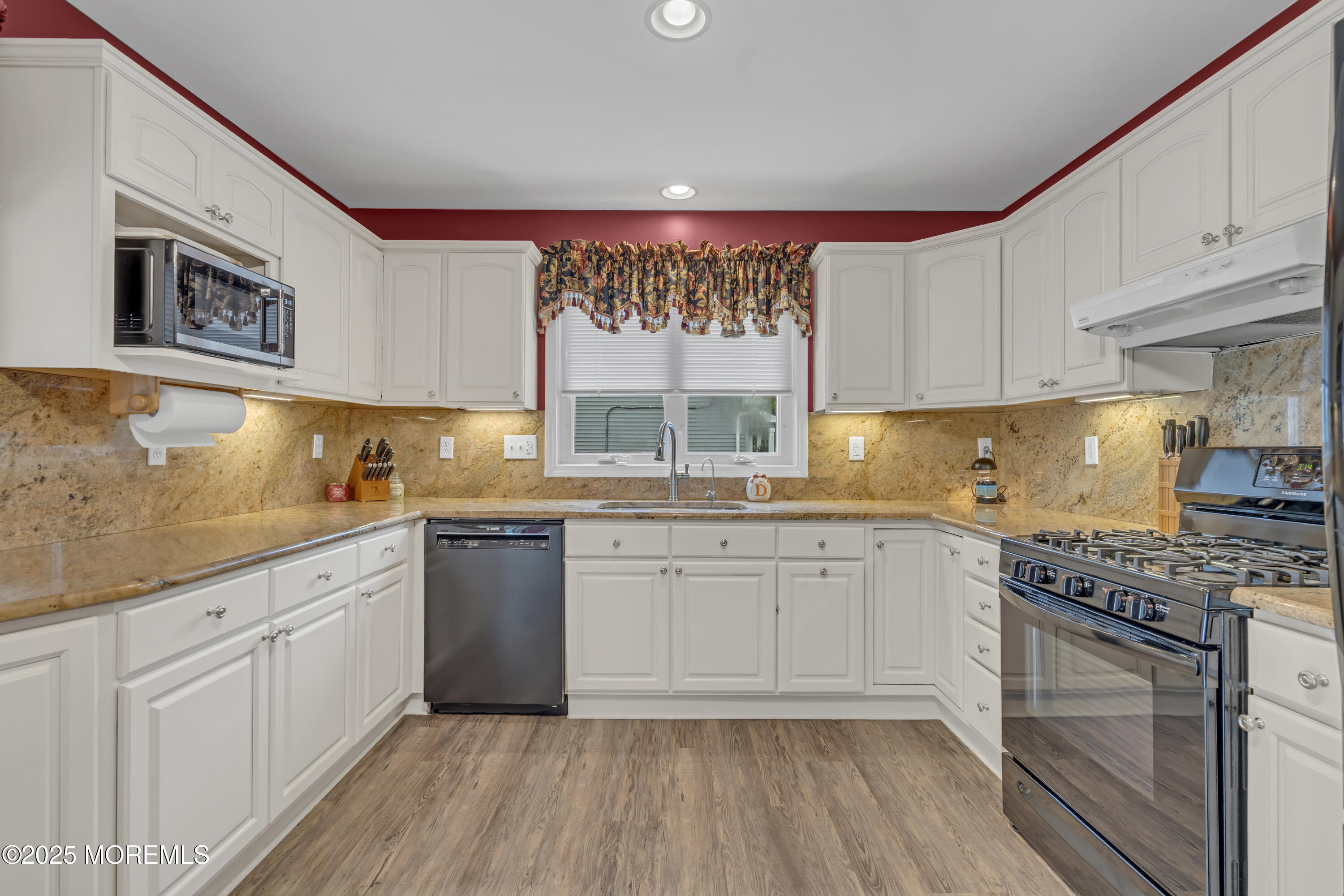 818 Arthur Drive Red Bank NJ 07701
